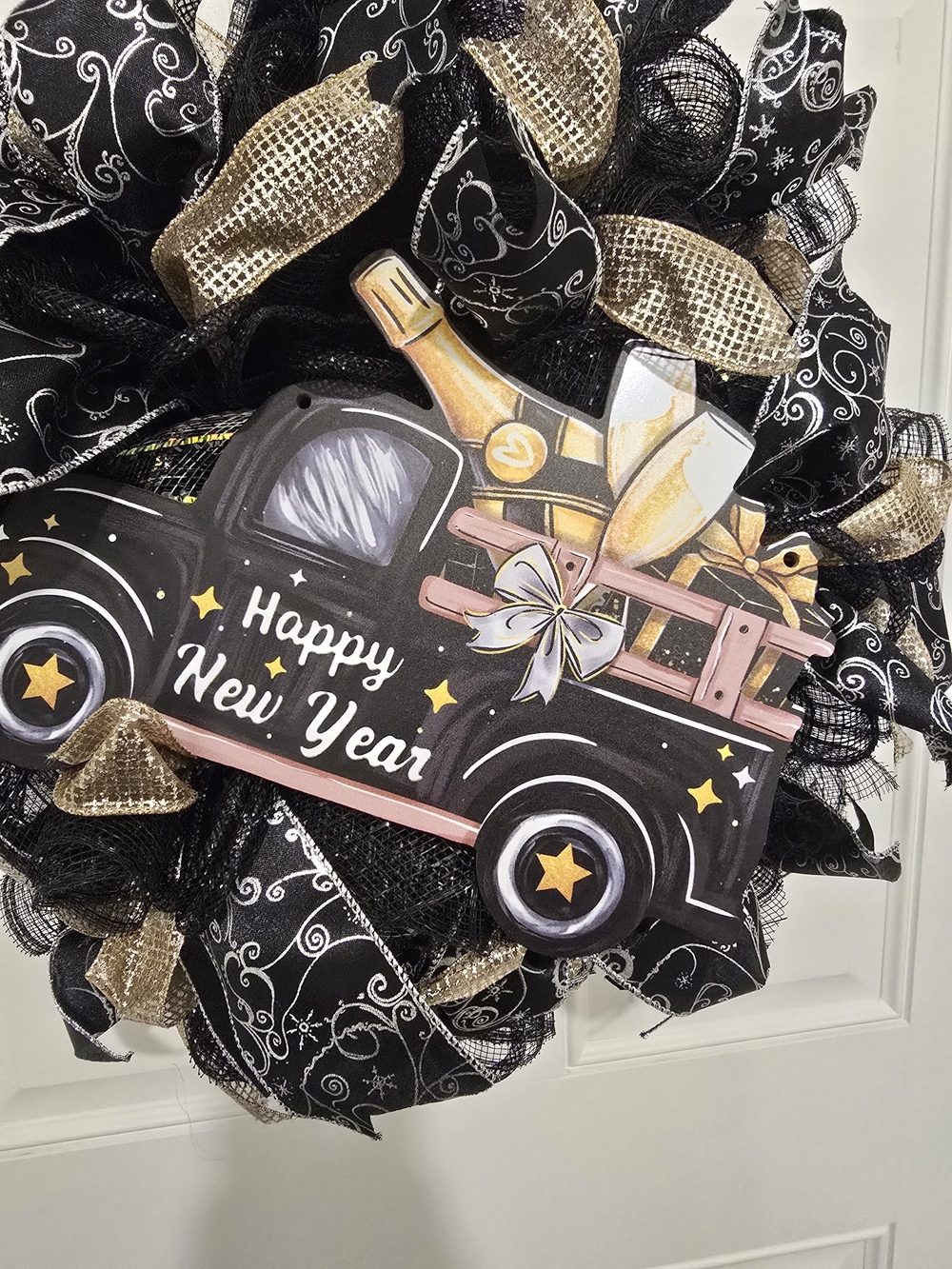 Happy New Year Black & Gold Festive Truck Wreath Sign About 16"